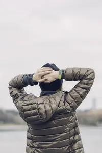 Kahverengi Parlak Şişme Mont