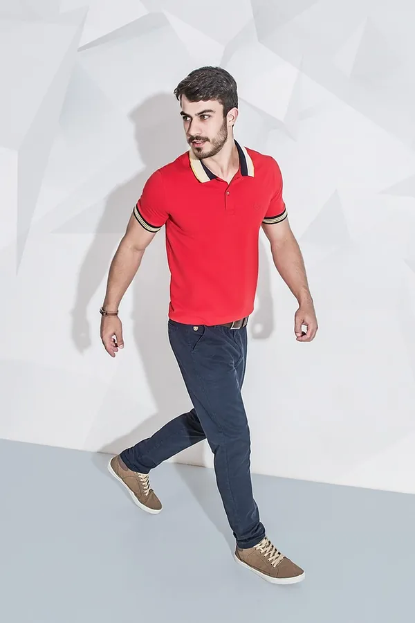 Kırmızı Şeritli Polo Tişört