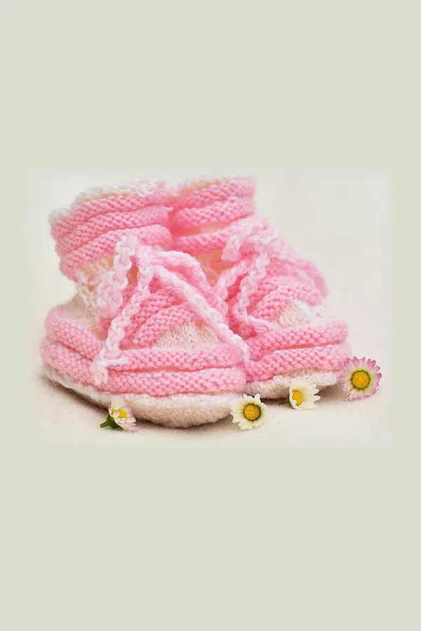 Pembe Örgü Bebek Patiği